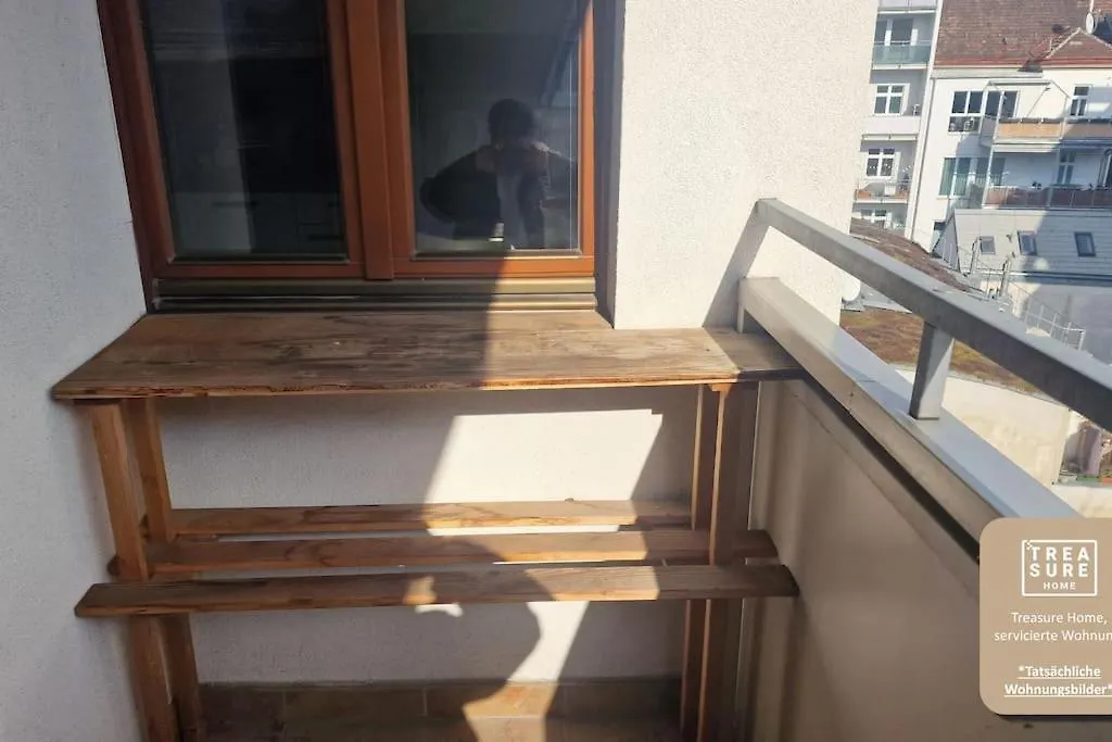 Ferienwohnung Default Millenium Wien Österreich